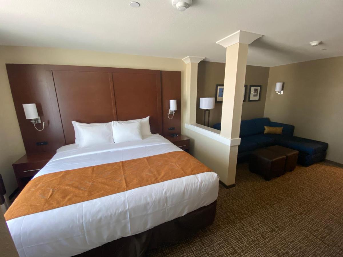 Comfort Suites Midland West Exteriör bild