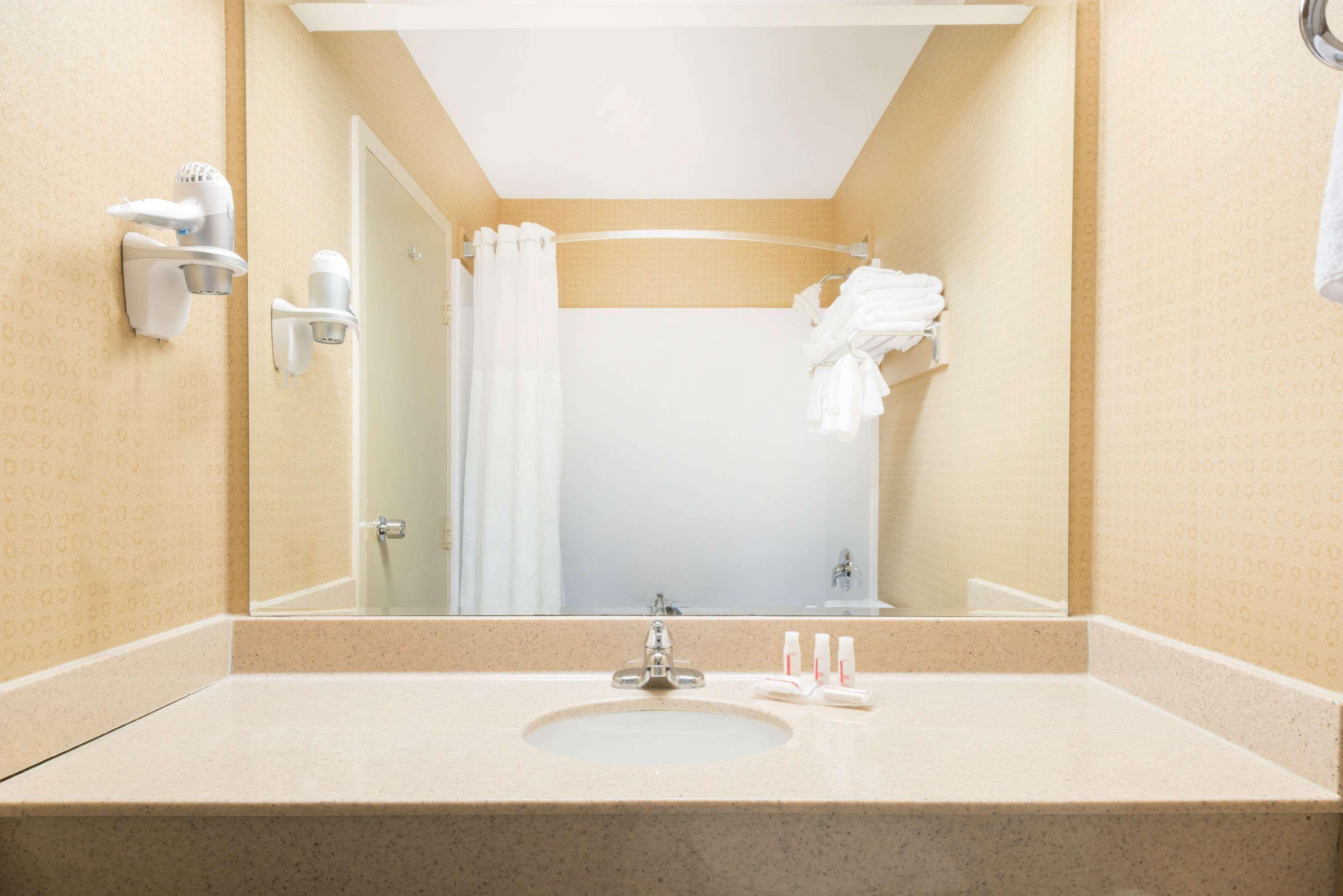 Comfort Suites Midland West Exteriör bild